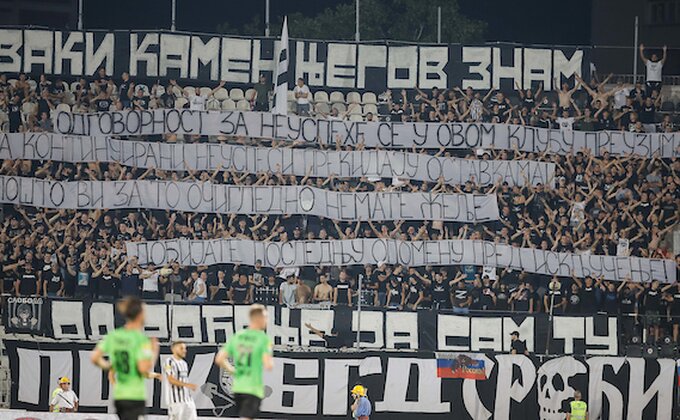 Navijači Partizana poslali poruku upravi: "Opomena pred isključenje"